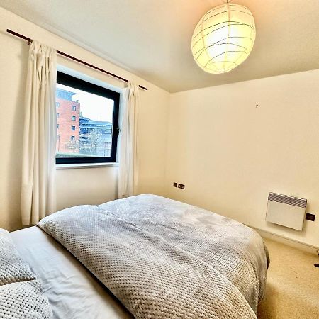 Cosy Canal View Apartment Cardiff Bay Buitenkant foto